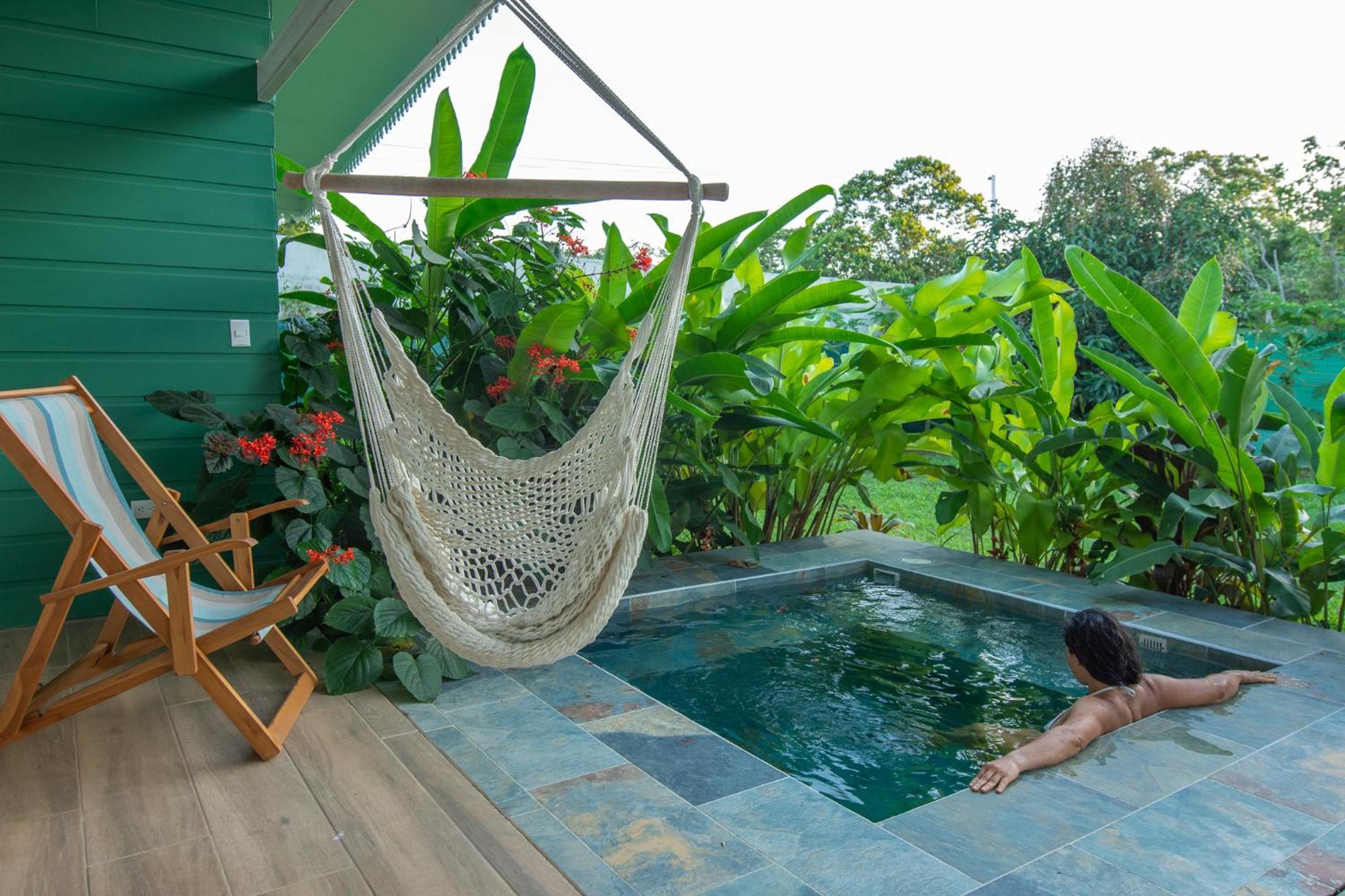 Namaitami Casa Hermosa Con Ac Y Piscina A Solo 650 Metros Del Parque Nacional Cahuita Kültér fotó