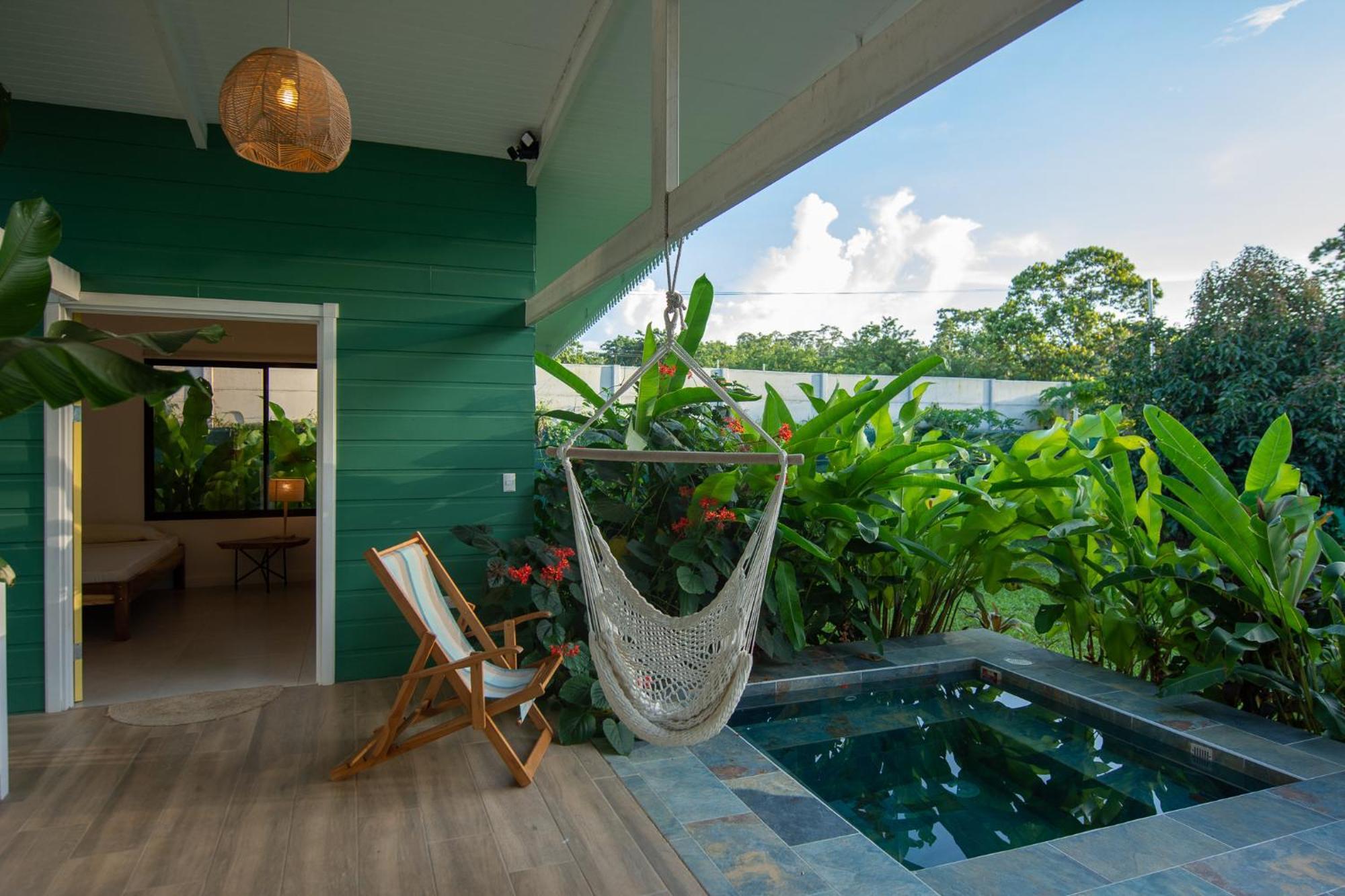 Namaitami Casa Hermosa Con Ac Y Piscina A Solo 650 Metros Del Parque Nacional Cahuita Kültér fotó