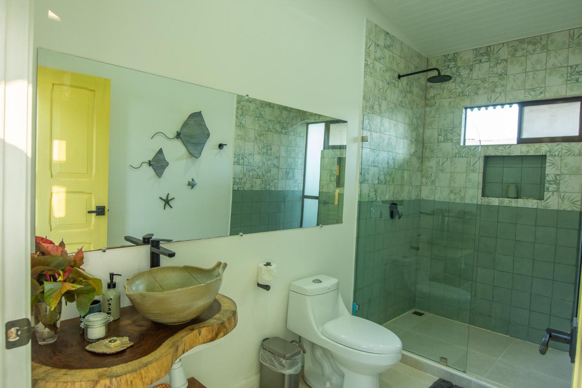 Namaitami Casa Hermosa Con Ac Y Piscina A Solo 650 Metros Del Parque Nacional Cahuita Kültér fotó